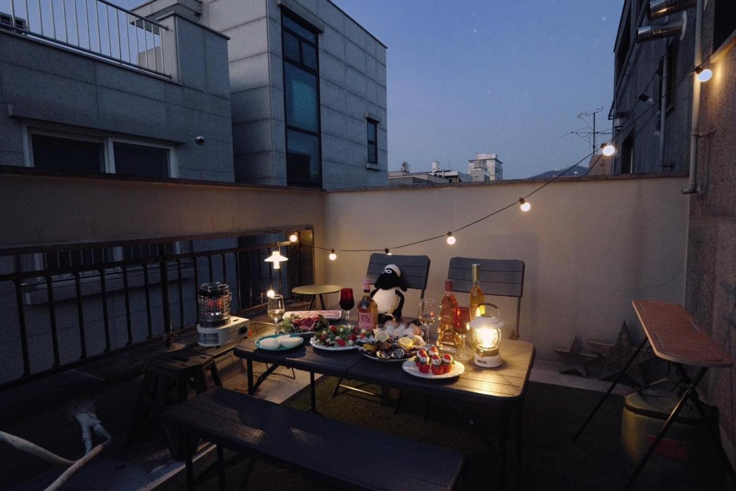 Апартаменты H House Yeonnam Сеул Экстерьер фото